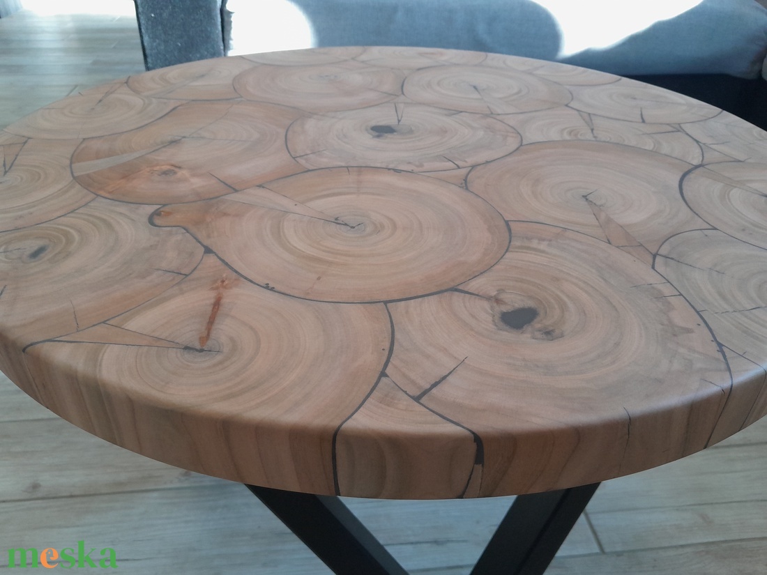 Kerek dohányzóasztal - otthon & életmód - bútor - asztal - Meska.hu