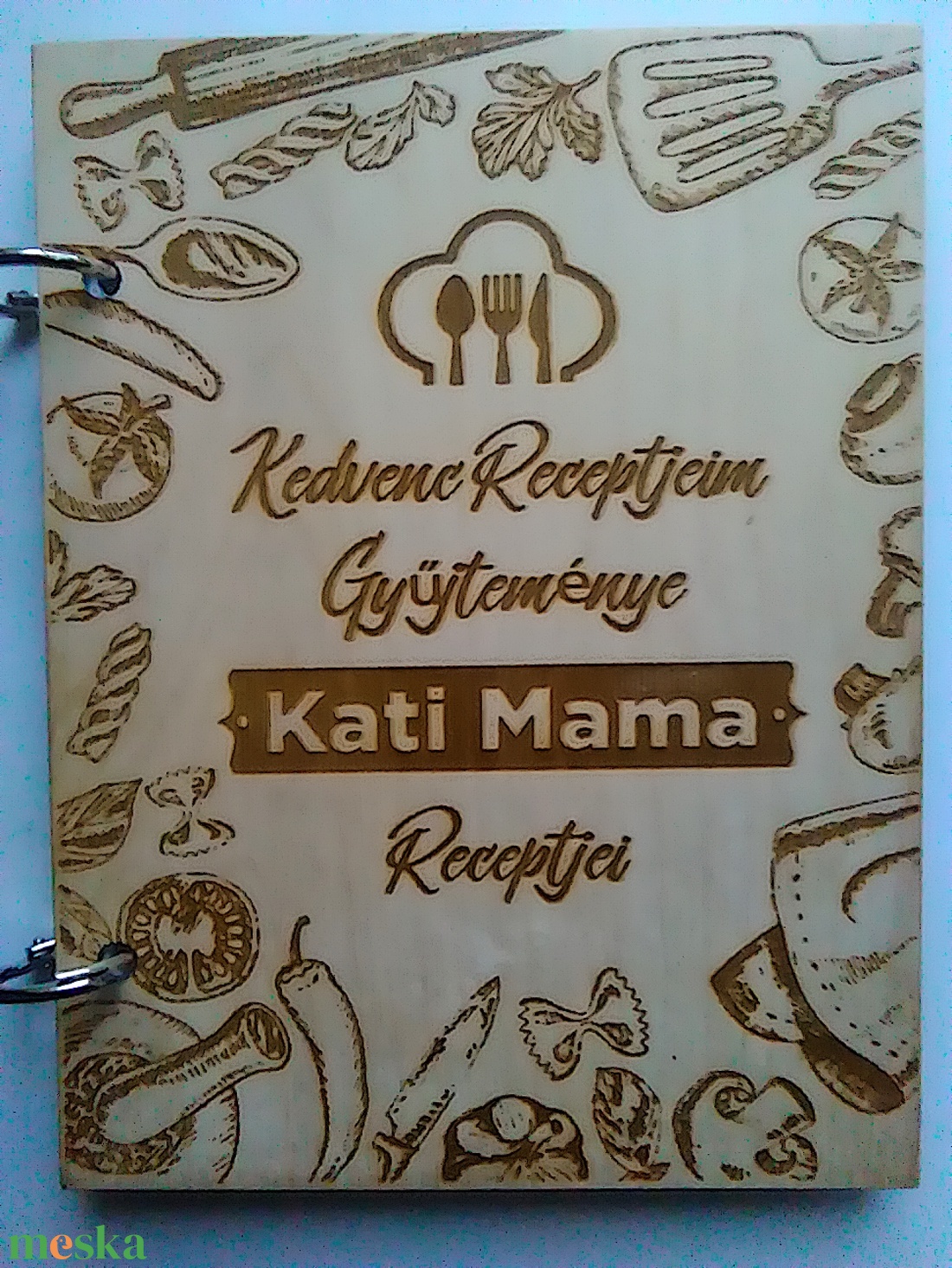 Üres Receptkönyv Gravirozott Natúr Fa Borítóval,Egyedi Névvel - otthon & életmód - konyhafelszerelés, tálalás - sütés, főzés - receptfüzet - Meska.hu