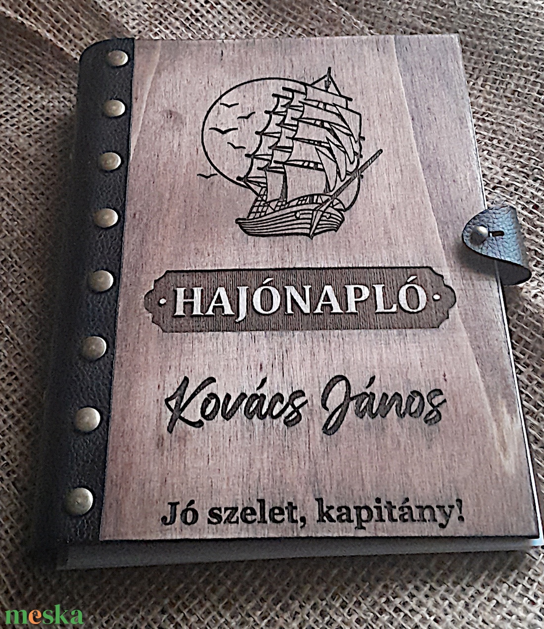 Névreszóló Hajónapló, Gravirozott Fa Borítóval,Műbőr kötéssel - játék & sport - sport és kikapcsolódás - vizi sportok - Meska.hu Névreszóló Hajónapló, Gravirozott Fa Borítóval,Műbőr kötéssel - játék & sport - sport és kikapcsolódás - vizi sportok - Meska.hu