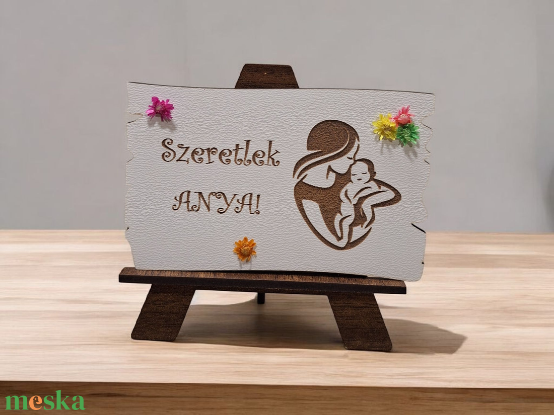 Anyák napjára / pedagógus napra gravírozott váza - otthon & életmód - dekoráció - asztal és polc dekoráció - asztaldísz - Meska.hu Anyák napjára / pedagógus napra gravírozott váza - otthon & életmód - dekoráció - asztal és polc dekoráció - asztaldísz - Meska.hu