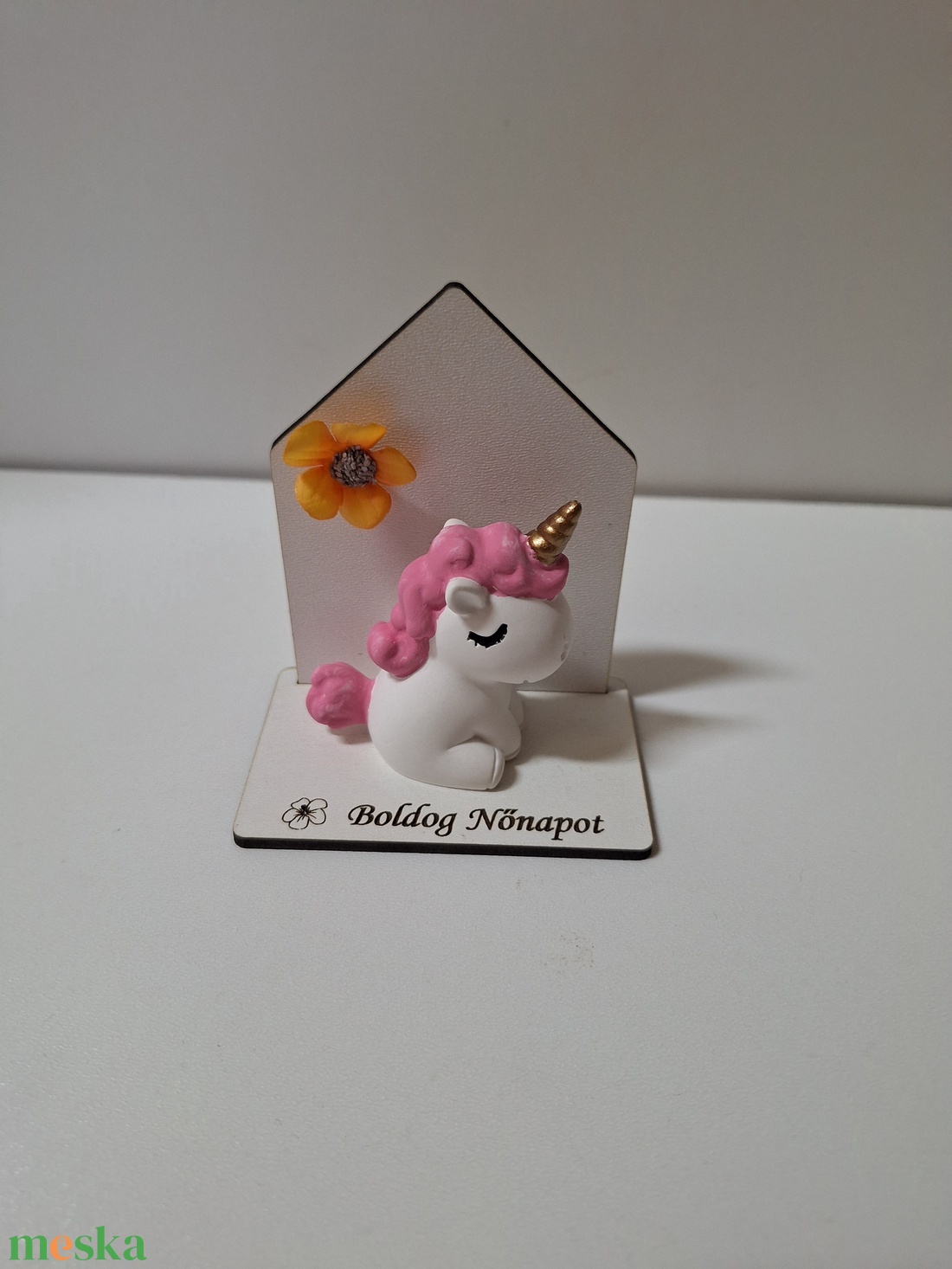 Unikornisos nőnapi asztaldísz - otthon & életmód - dekoráció - virágdekoráció - virágdíszek - asztali virágdísz - Meska.hu