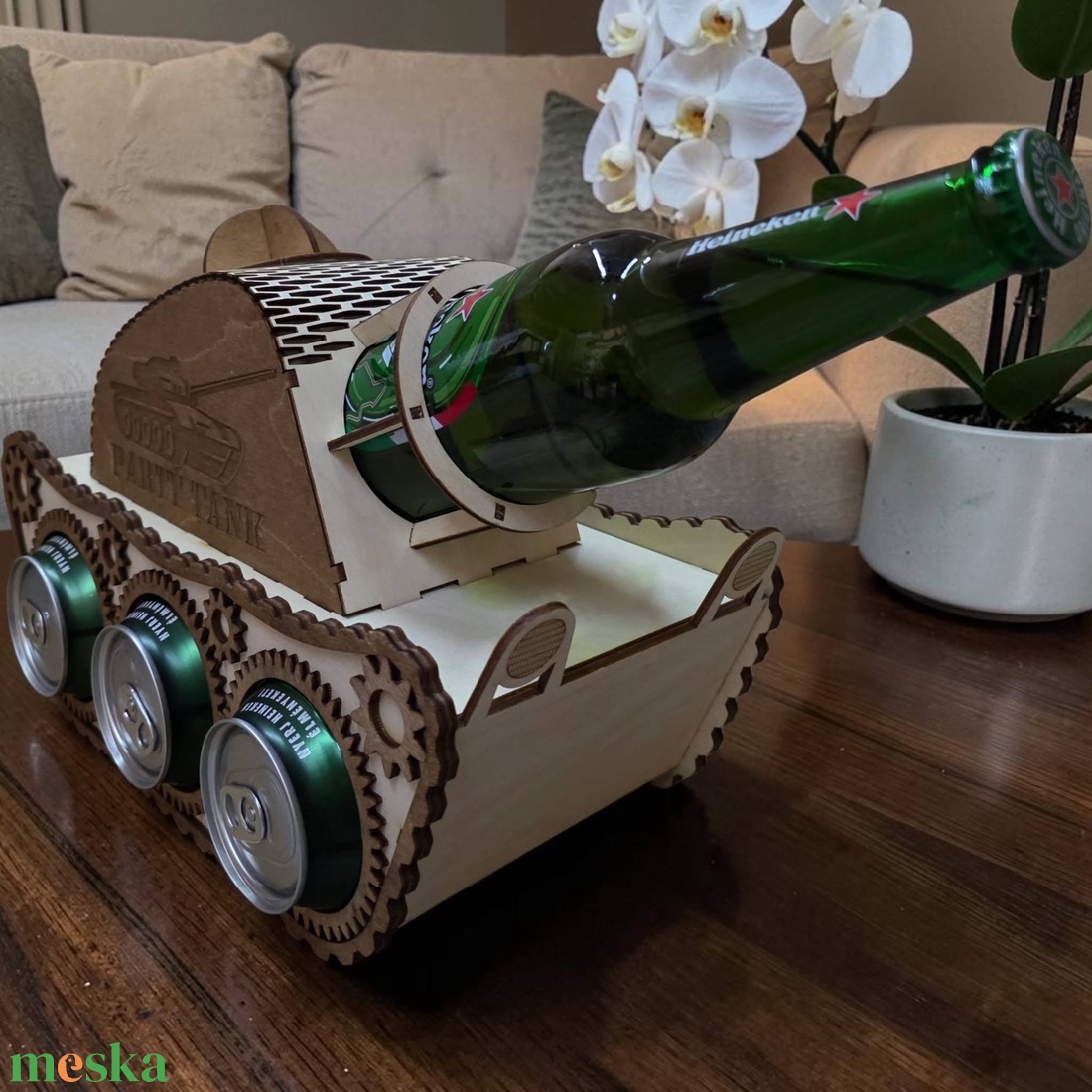 Tank formájú sörtartó - otthon & életmód - konyhafelszerelés, tálalás - italos kellékek - sörtartó - Meska.hu