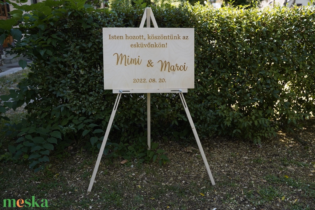 Esküvői üdvözlő/köszöntő fa tábla gravírozva, akár több nyelven is - esküvő - dekoráció - tábla & jelzés - Meska.hu Esküvői üdvözlő/köszöntő fa tábla gravírozva, akár több nyelven is - esküvő - dekoráció - tábla & jelzés - Meska.hu