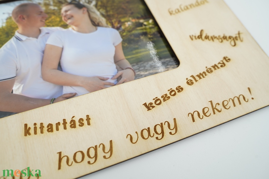 Egyedi fa képkeret nemcsak Valentin napra - otthon & életmód - dekoráció - asztal és polc dekoráció - asztaldísz - Meska.hu Egyedi fa képkeret nemcsak Valentin napra - otthon & életmód - dekoráció - asztal és polc dekoráció - asztaldísz - Meska.hu