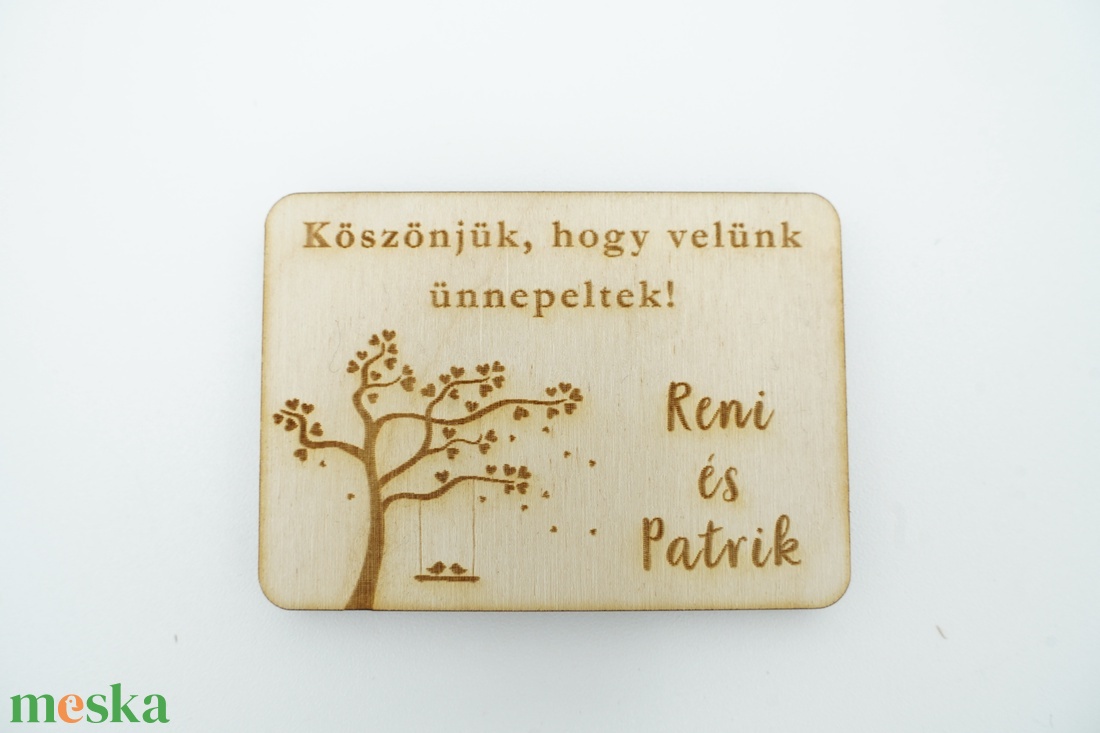 Romantikus gravírozott, fa köszönőajándék, hűtőmágnes - esküvő - emlék & ajándék - köszönőajándék - Meska.hu Romantikus gravírozott, fa köszönőajándék, hűtőmágnes - esküvő - emlék & ajándék - köszönőajándék - Meska.hu