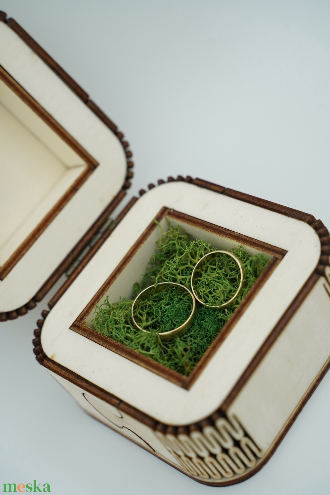 Mohabéléses vintage gyűrűtartó fa ládika, doboz - esküvő - kiegészítők - gyűrűtartó & gyűrűpárna - Meska.hu Mohabéléses vintage gyűrűtartó fa ládika, doboz - esküvő - kiegészítők - gyűrűtartó & gyűrűpárna - Meska.hu