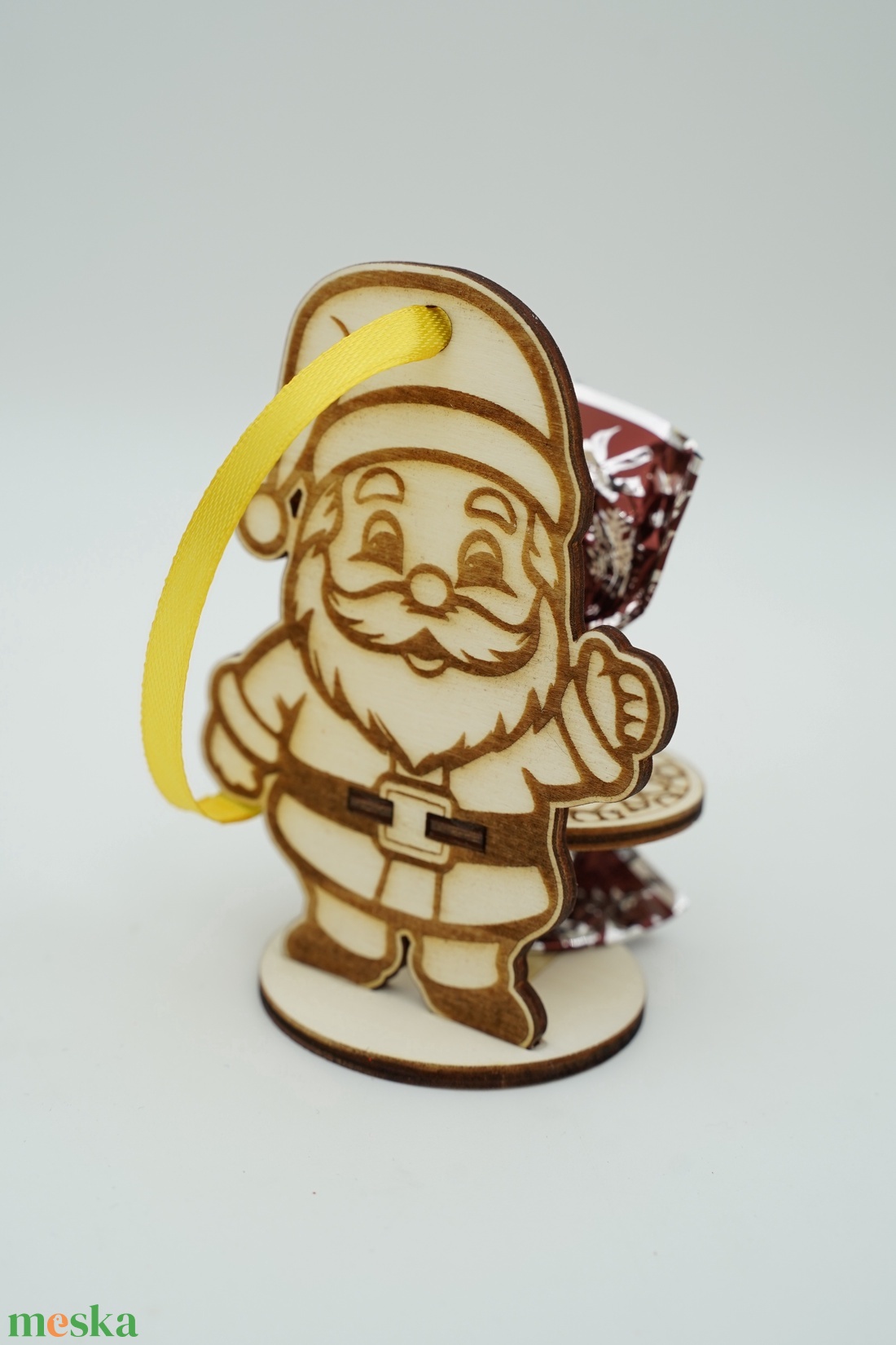Fa talpas Mikulás ajándék dísz akár szaloncukorral együtt is  - karácsony - mikulás - mikulás ajándékok - Meska.hu