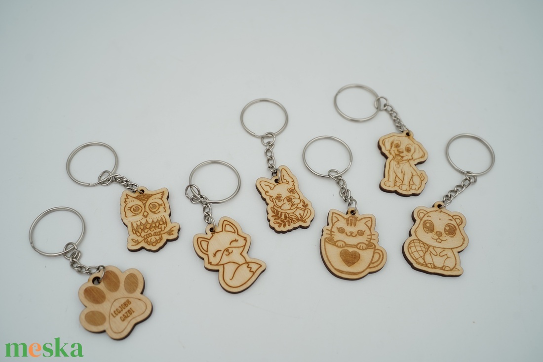 Állatos fa kulcstartó lánccal többféle mintával - táska & tok - kulcstartó & táskadísz - kulcstartó - Meska.hu