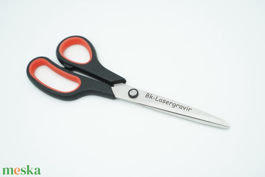 Névre garvírozott olló - kellékek & szerszámok - szerszámok, eszközök - vágóeszköz, kézi - Meska.hu