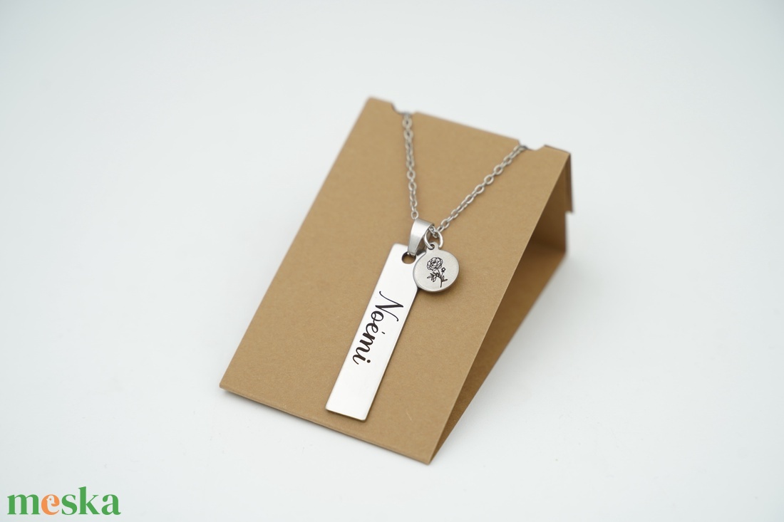 Egyedi névre szóló gravírozott nyaklánc  - ékszer - nyaklánc - medálos nyaklánc - Meska.hu