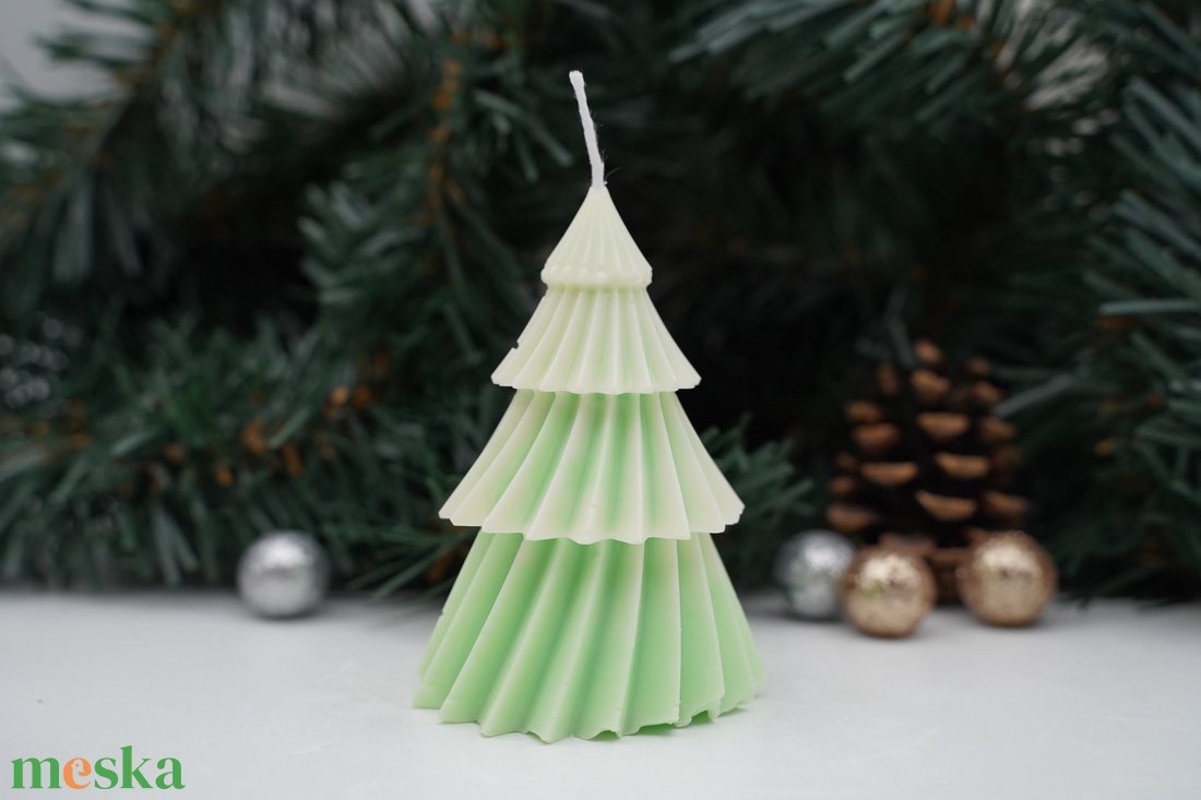 Karácsonyi, figurás, illatos, szines  gyertyák  - karácsony - karácsonyi lakásdekoráció - karácsonyi illatgyertya, mécses - Meska.hu