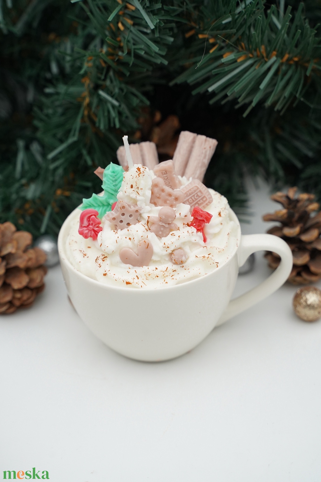 Karácsonyi illatgyertya bögrék dekorálva - karácsony - karácsonyi lakásdekoráció - karácsonyi illatgyertya, mécses - Meska.hu