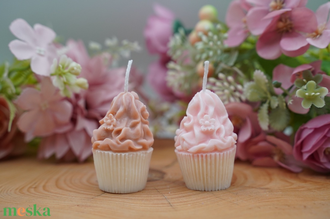 Illatos sütiálom dekorgyertya, illatgyertya - karácsony - karácsonyi lakásdekoráció - karácsonyi illatgyertya, mécses - Meska.hu