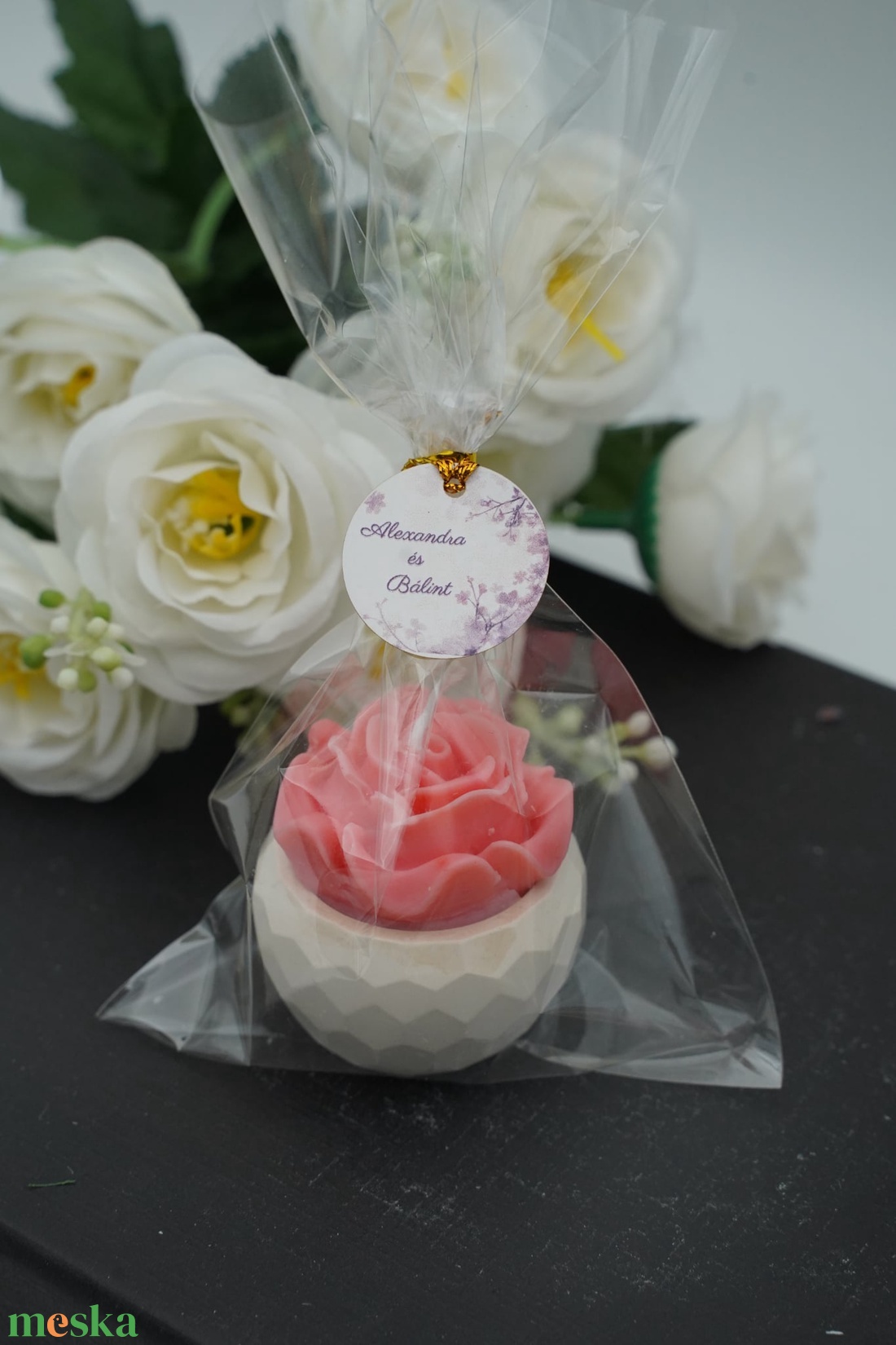 Mini rózsa szójaviasz illatgyertya kerámia kaspóban - kellékek & szerszámok - dekorációs kellékek - dekorációs gyertya - Meska.hu