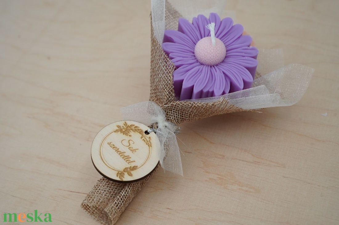 Egy szál margaréta � szójaviasz illatgyertya, dekorgyertya, köszönőajándék  - kellékek & szerszámok - dekorációs kellékek - dekorációs gyertya - Meska.hu