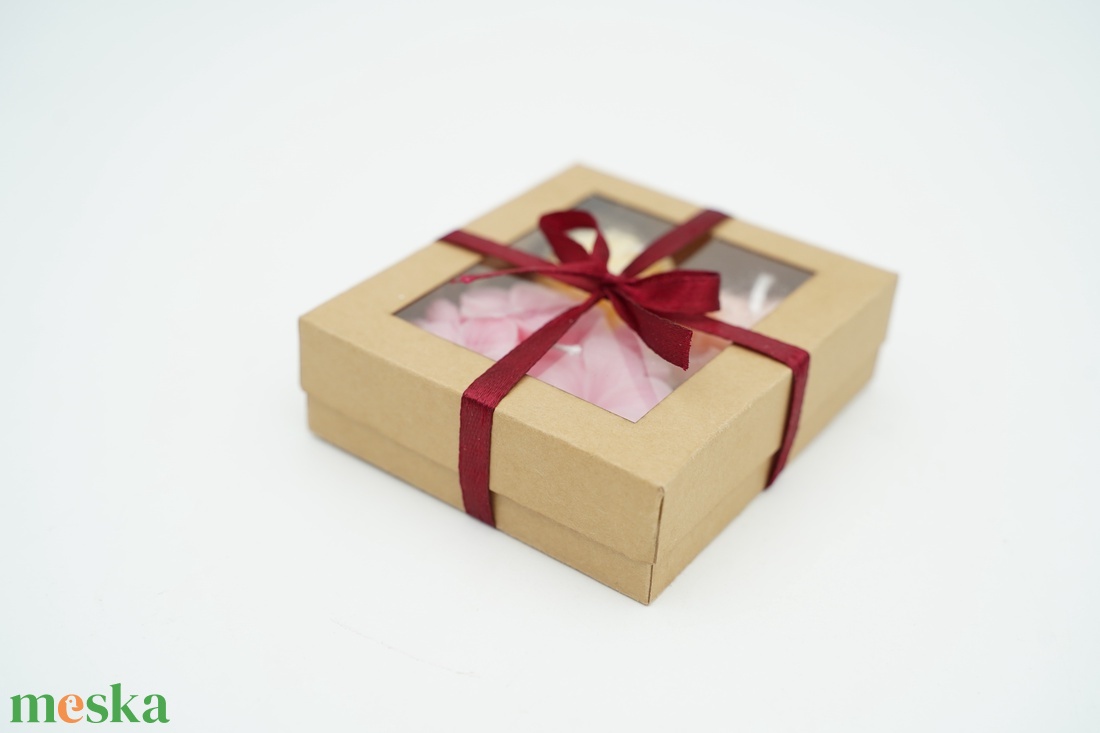 Virágos illatgyertyák díszdobozban - anyák napjára, nőnapra, vagy bármely alkalomra - otthon & életmód - gyertya, illat, aroma - gyertya - Meska.hu