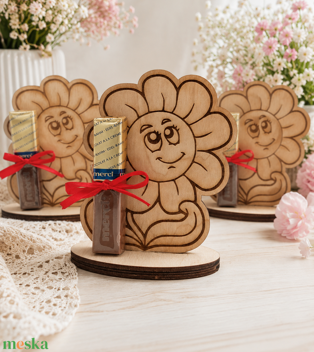 Mosolygós, talpas köszönőajándék + Merci csoki, anyák napjára, nőnapra, pedagógus napra - esküvő - emlék & ajándék - köszönőajándék - Meska.hu
