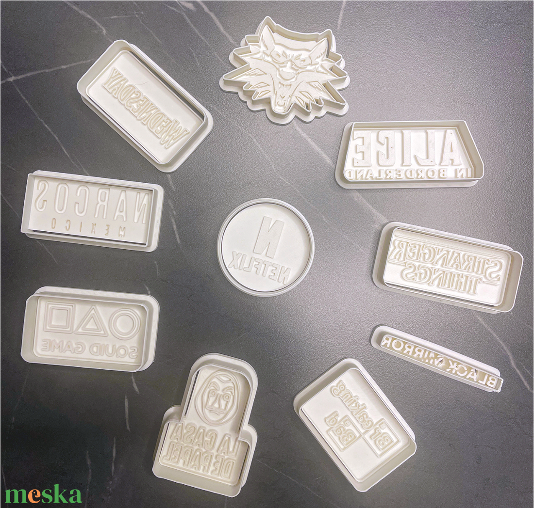 NETFLIX Sütikiszúró NAGY csomag - 19 db - otthon & életmód - konyhafelszerelés, tálalás - sütés, főzés - sütikiszúró - Meska.hu