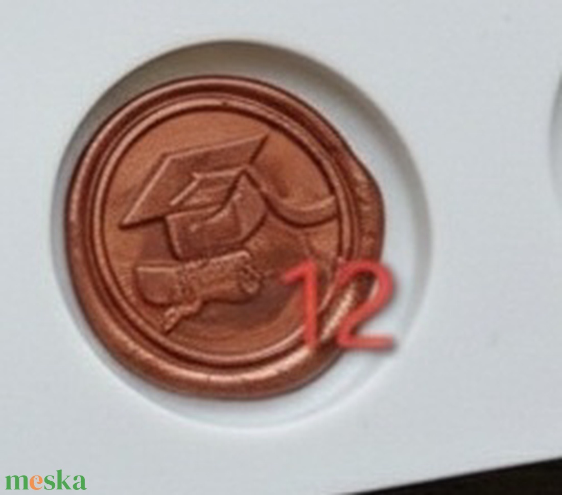 Iskolai ballagási meghívó könyvekkel, csajos színben - otthon & életmód - papír, írószer - ajándékozás kellékei - meghívó - Meska.hu