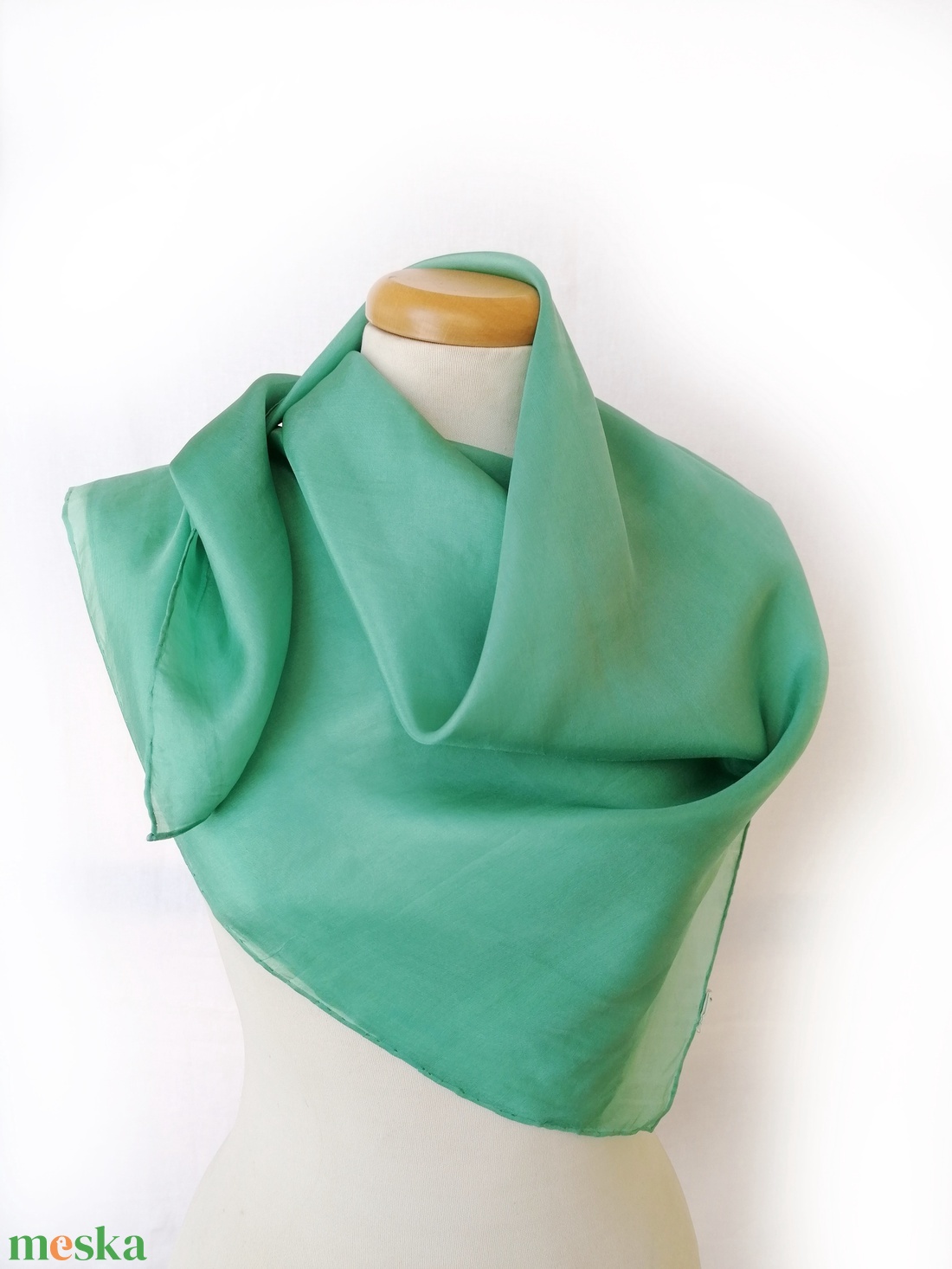 menta zöld selyemkendő 90x90cm - ruha & divat - sál, sapka, kendő - kendő - Meska.hu