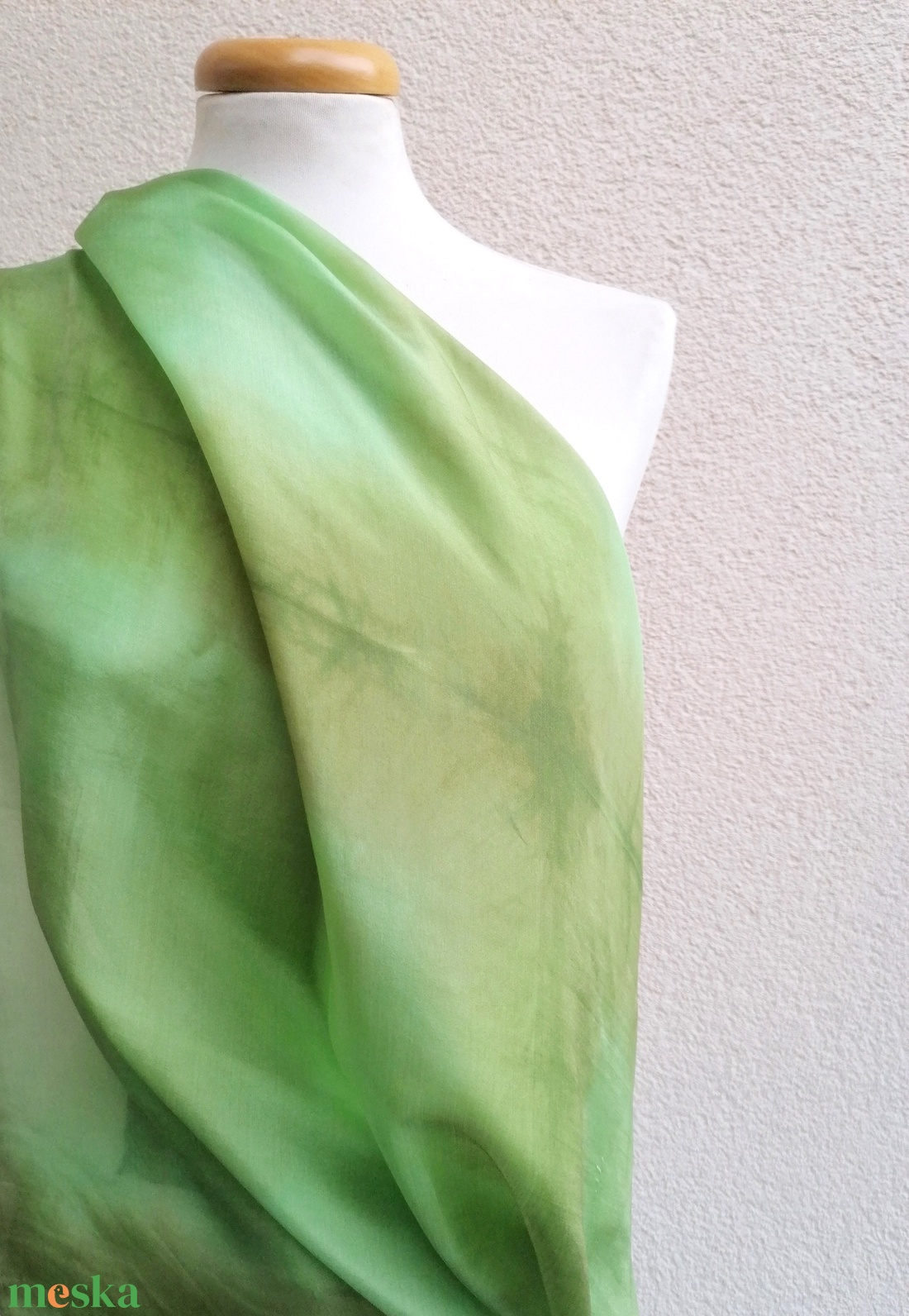 pasztell zöld átmenet selyemkendő 90x90cm - ruha & divat - sál, sapka, kendő - kendő - Meska.hu