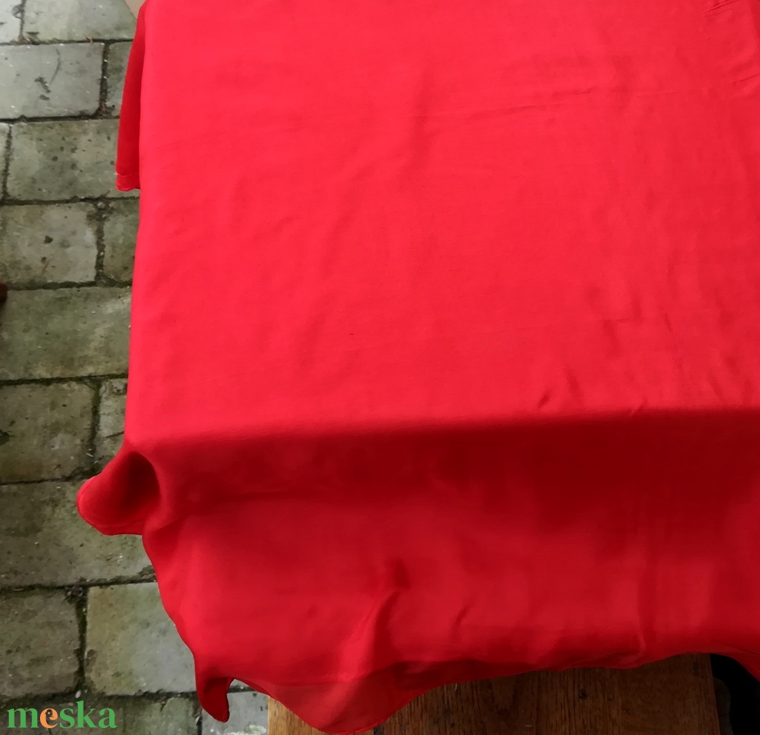 piros selyemkendő 90x90cm - ruha & divat - sál, sapka, kendő - kendő - Meska.hu