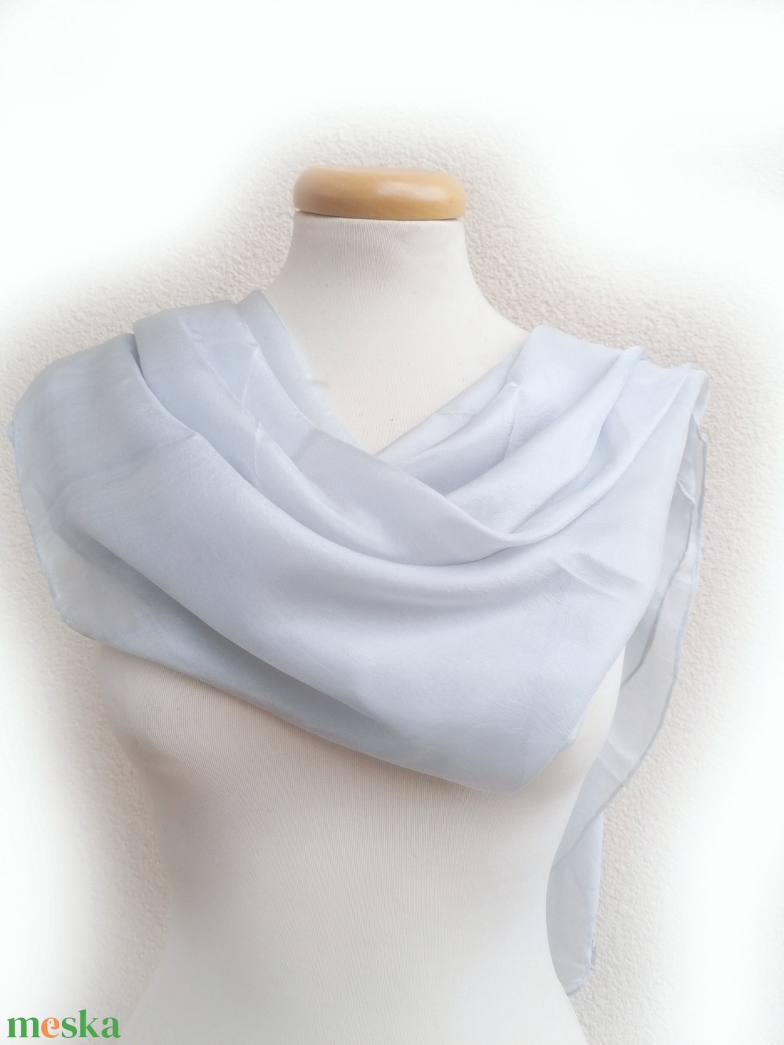 halvány szürke selyemkendő 90x90 - ruha & divat - sál, sapka, kendő - kendő - Meska.hu