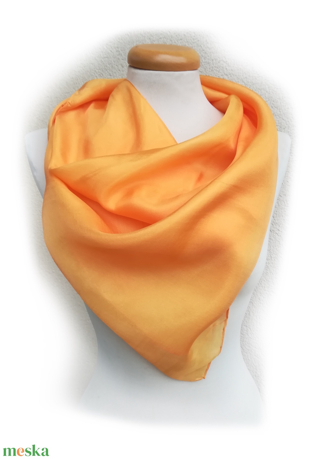 világos narancs selyemkendő 90x90cm - ruha & divat - sál, sapka, kendő - kendő - Meska.hu