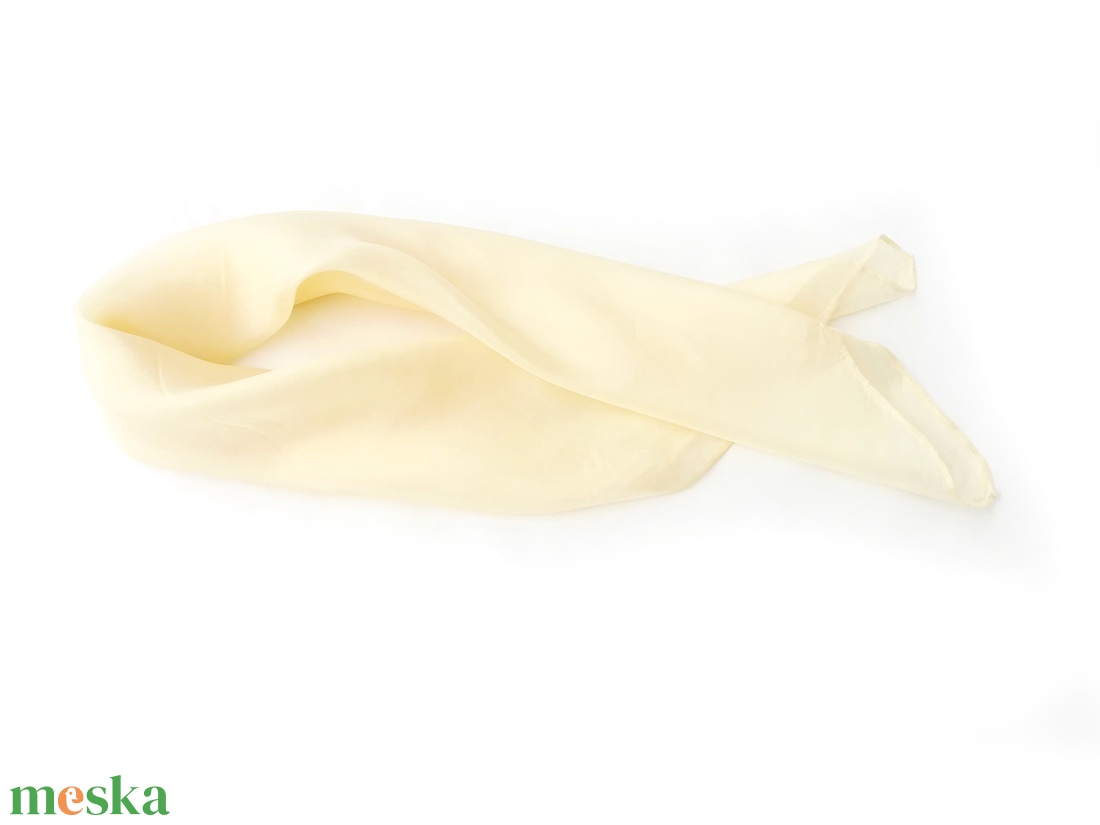 krém kis selyemkendő 55x55cm - ruha & divat - sál, sapka, kendő - kendő - Meska.hu