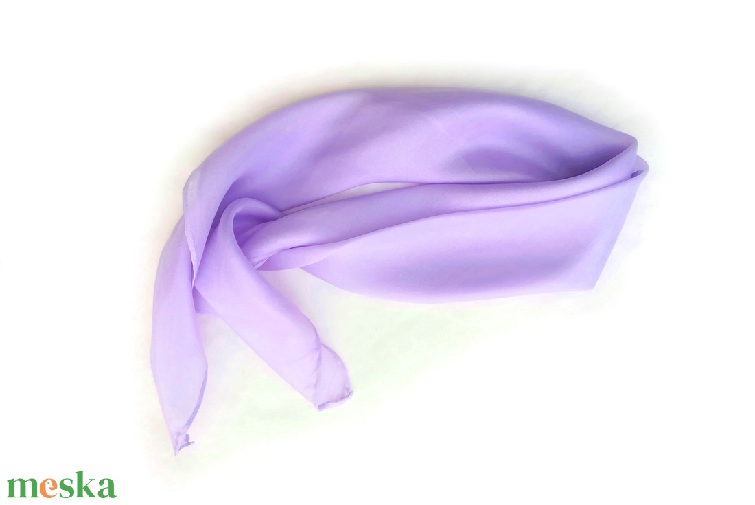 világos lila kis selyemkendő 55x55cm - ruha & divat - sál, sapka, kendő - kendő - Meska.hu