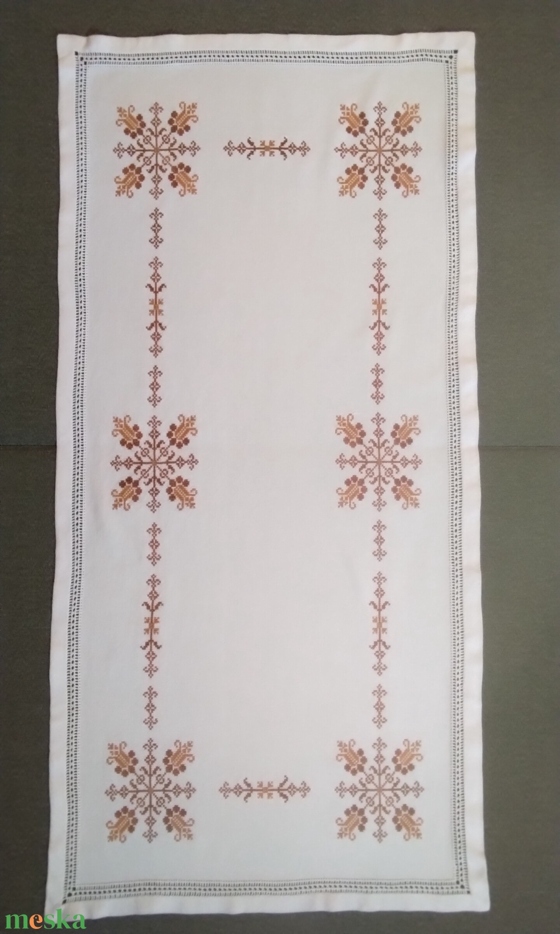 Asztalközép - otthon & életmód - dekoráció - asztal és polc dekoráció - asztaldísz - Meska.hu