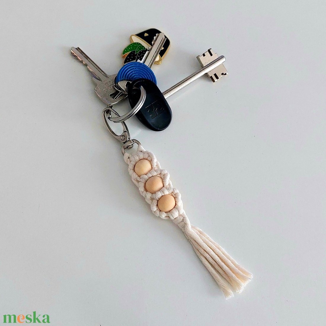 Makramé kulcstartó - Perle - natúr mini - táska & tok - kulcstartó & táskadísz - táskadísz - Meska.hu Makramé kulcstartó - Perle - natúr mini - táska & tok - kulcstartó & táskadísz - táskadísz - Meska.hu