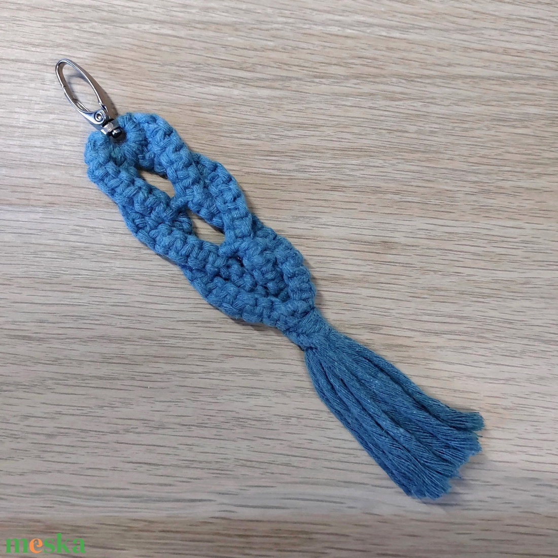 Makramé kulcstartó/táskadísz - Sellő - teal - táska & tok - kulcstartó & táskadísz - táskadísz - Meska.hu Makramé kulcstartó/táskadísz - Sellő - teal - táska & tok - kulcstartó & táskadísz - táskadísz - Meska.hu