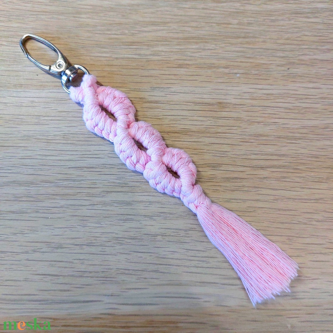 Makramé kulcstartó/táskadísz - Infinity - mini - táska & tok - kulcstartó & táskadísz - táskadísz - Meska.hu Makramé kulcstartó/táskadísz - Infinity - mini - táska & tok - kulcstartó & táskadísz - táskadísz - Meska.hu