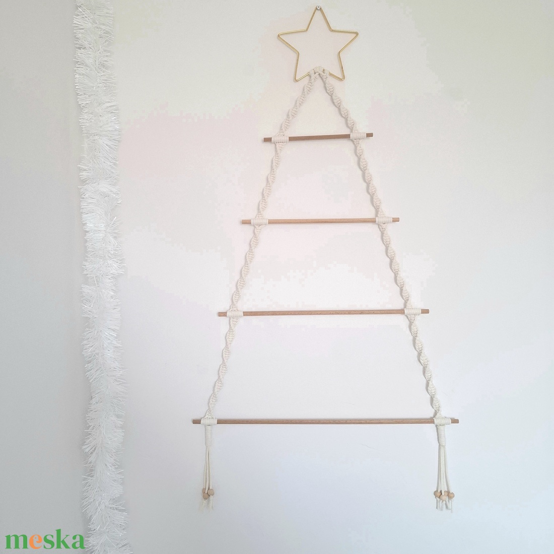 Makramé díszíthető fali karácsonyfa - karácsony - karácsonyi lakásdekoráció - karácsonyfa, grincsfa - Meska.hu
