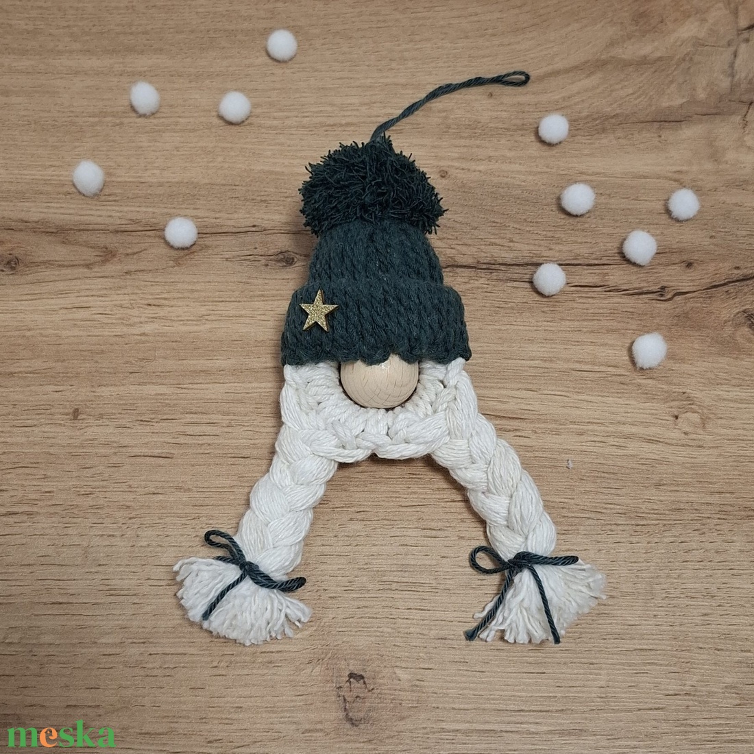 Makramé karácsonyi manó /copfos/ - karácsony - karácsonyi lakásdekoráció - karácsonyi manók, figurák - Meska.hu