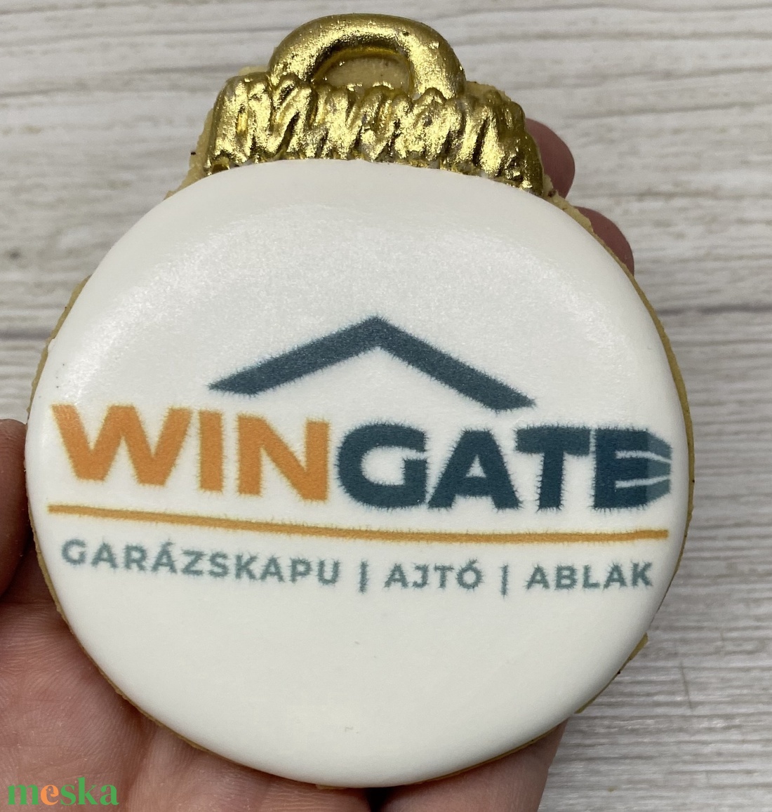 Logózott mézeskalács gömb - karácsony - karácsonyi ajándékozás - karácsonyi képeslap, üdvözlőlap, ajándékkísérő - Meska.hu Logózott mézeskalács gömb - karácsony - karácsonyi ajándékozás - karácsonyi képeslap, üdvözlőlap, ajándékkísérő - Meska.hu