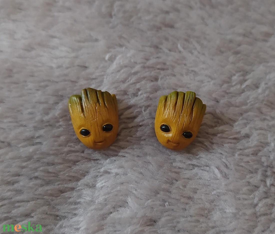 Baby Groot bedugós fülbevaló - ékszer - fülbevaló - pötty fülbevaló - Meska.hu Baby Groot bedugós fülbevaló - ékszer - fülbevaló - pötty fülbevaló - Meska.hu