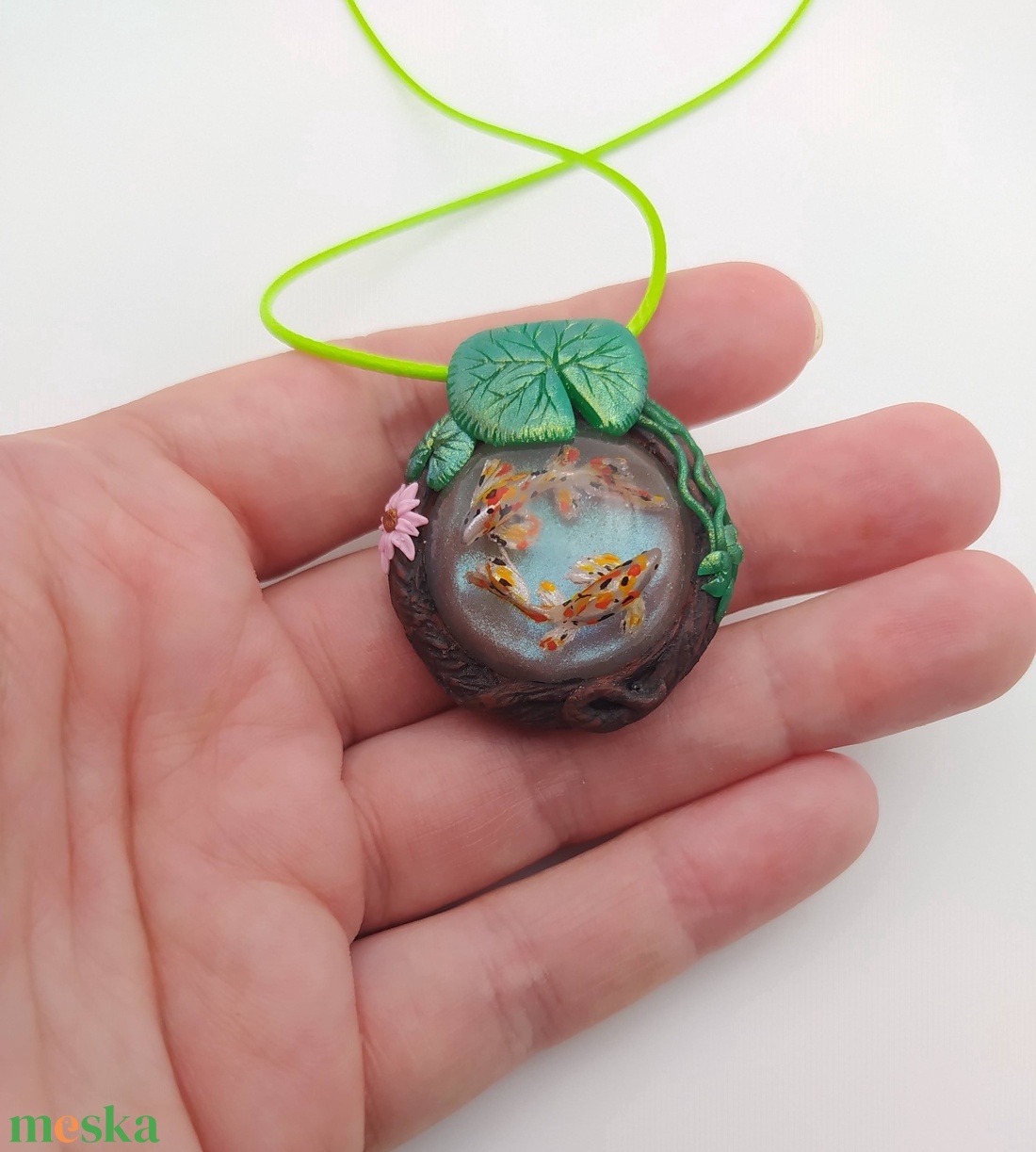 Koi medál, Aranyhal tavacska, Vízcsepp medál, Miniatűr koi ponty, Egyedi figurás ékszer - ékszer - nyaklánc - medálos nyaklánc - Meska.hu Koi medál, Aranyhal tavacska, Vízcsepp medál, Miniatűr koi ponty, Egyedi figurás ékszer - ékszer - nyaklánc - medálos nyaklánc - Meska.hu