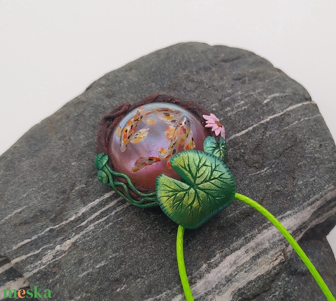 Koi medál, Aranyhal tavacska, Vízcsepp medál, Miniatűr koi ponty, Egyedi figurás ékszer - ékszer - nyaklánc - medálos nyaklánc - Meska.hu Koi medál, Aranyhal tavacska, Vízcsepp medál, Miniatűr koi ponty, Egyedi figurás ékszer - ékszer - nyaklánc - medálos nyaklánc - Meska.hu
