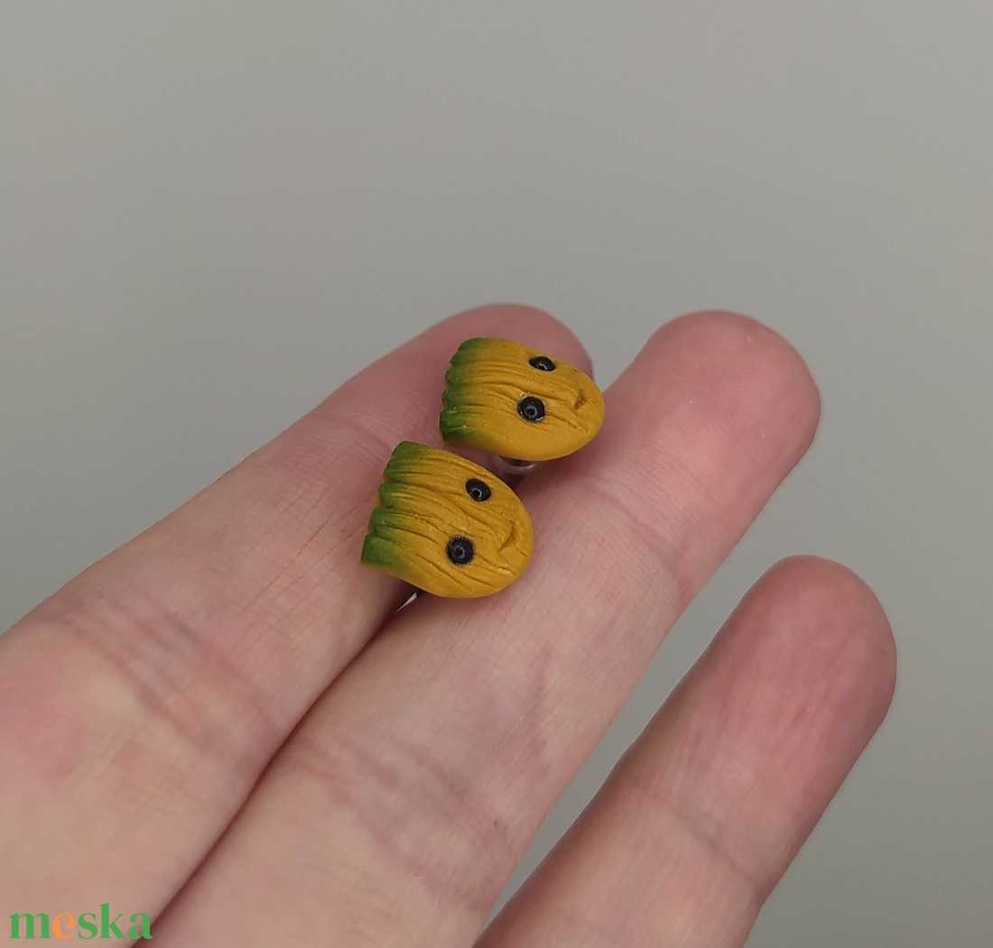 Baby Groot bedugós fülbevaló - ékszer - fülbevaló - pötty fülbevaló - Meska.hu Baby Groot bedugós fülbevaló - ékszer - fülbevaló - pötty fülbevaló - Meska.hu