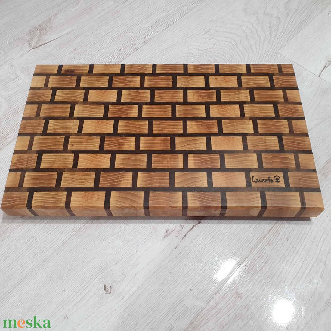 Téglamintás bütüs vágódeszka - otthon & életmód - konyhafelszerelés, tálalás - sütés, főzés - vágódeszka - Meska.hu