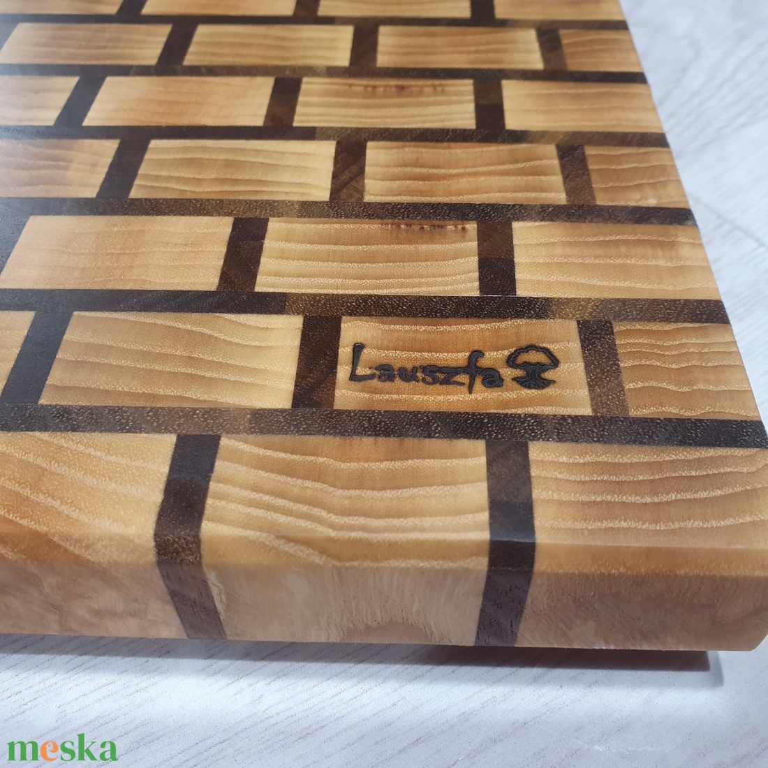 Téglamintás bütüs vágódeszka - otthon & életmód - konyhafelszerelés, tálalás - sütés, főzés - vágódeszka - Meska.hu