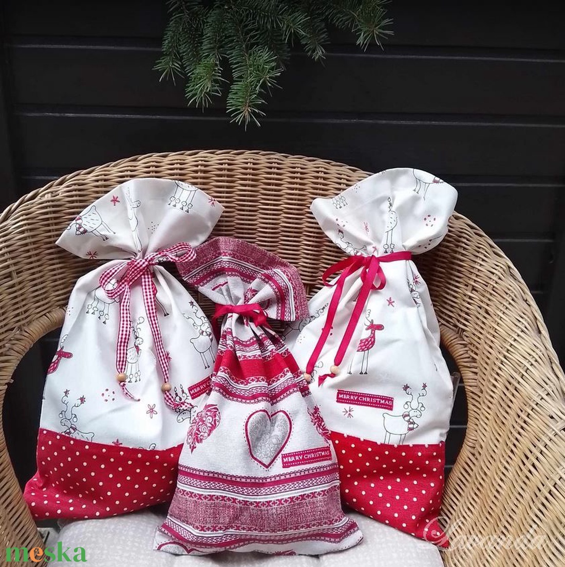 Karácsonyi ajándékzsák - karácsony - karácsonyi ajándékozás - karácsonyi ajándékcsomagolás - Meska.hu