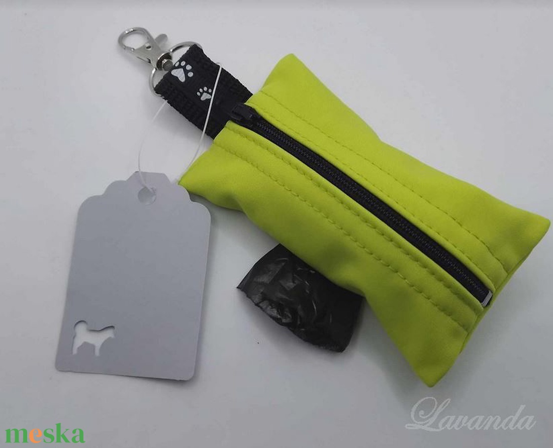 Kutyakakizacsi tartó-Neon sárgászöld  - otthon & életmód - kisállatoknak - kutyáknak - kutyapiszok zacskó tartó - Meska.hu