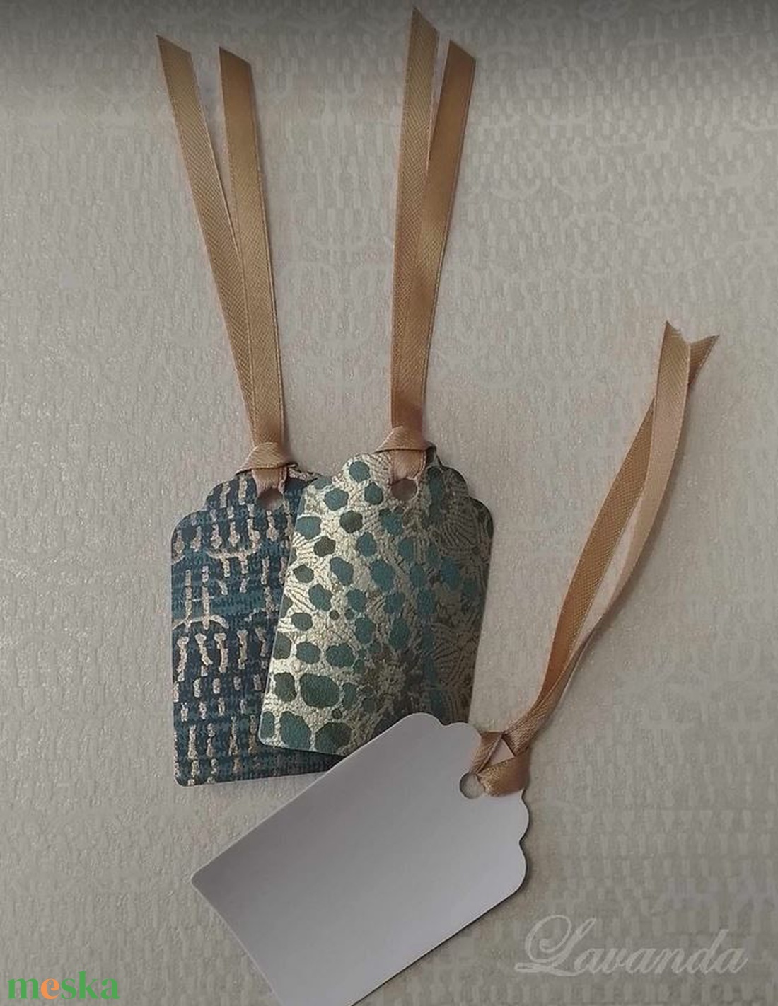 Ajándékkísérő türkíz-arany - otthon & életmód - papír, írószer - ajándékozás kellékei - ajándékkísérő - Meska.hu Ajándékkísérő türkíz-arany - otthon & életmód - papír, írószer - ajándékozás kellékei - ajándékkísérő - Meska.hu