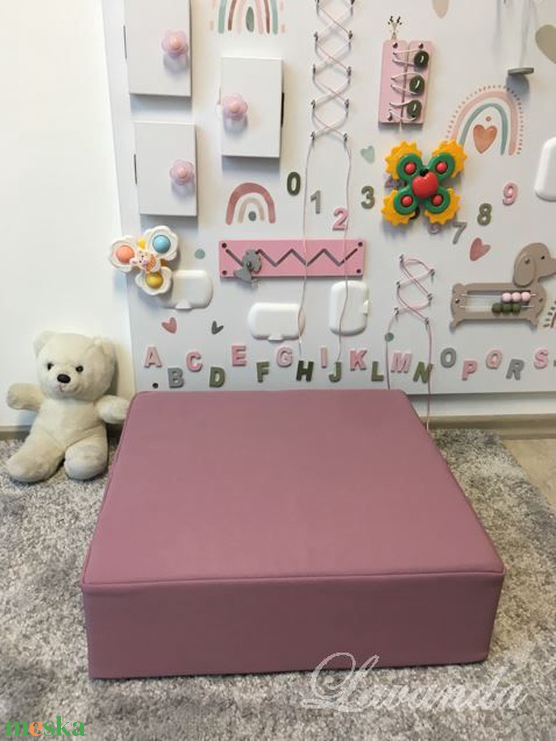 Padlópárna, ülésmagasító párna, vízlepergető huzattal  - otthon & életmód - lakástextil - székpárna, huzat - Meska.hu