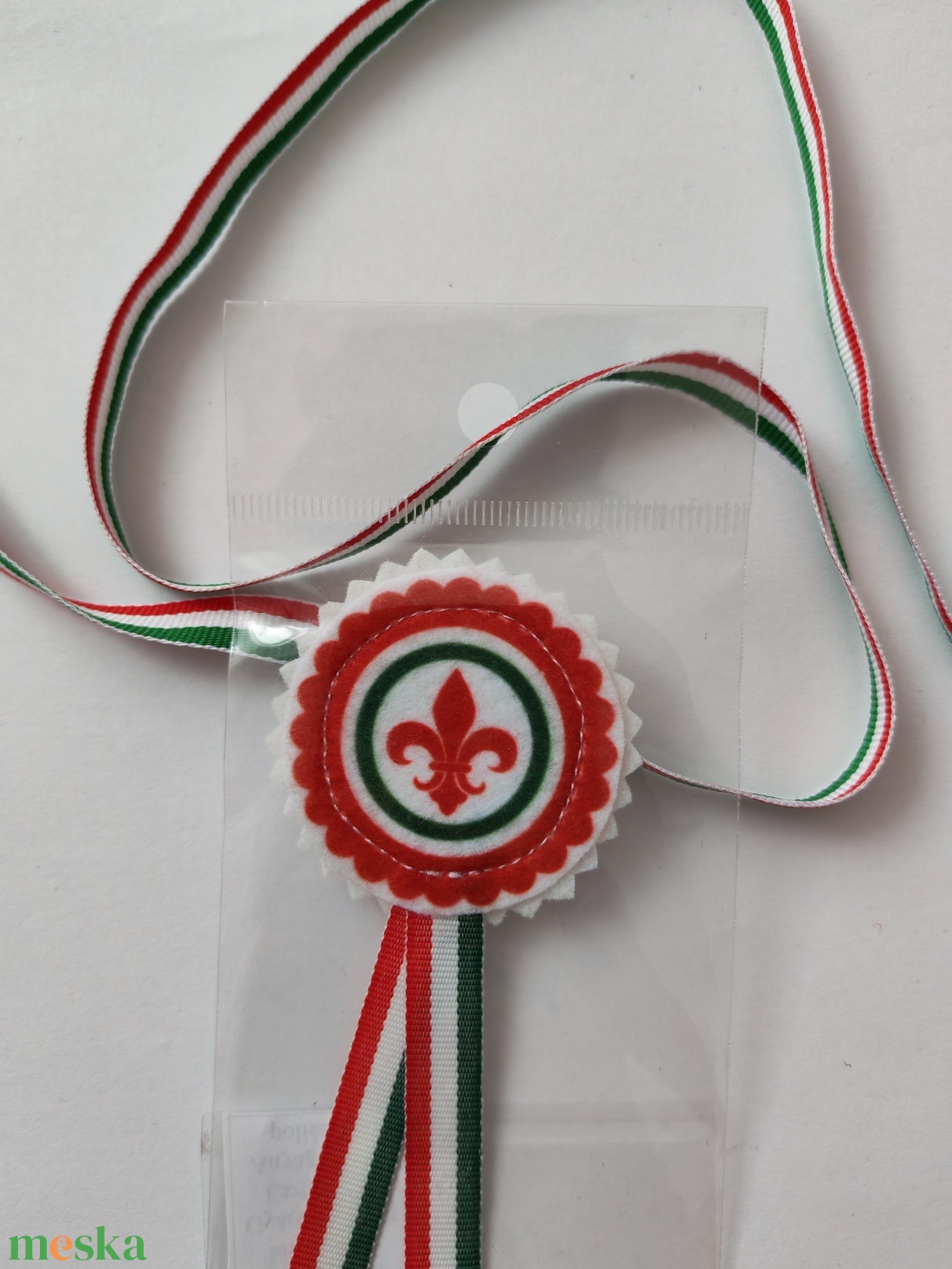 Filc kokárda - cserkészliliom - ékszer - kitűző és bross - Meska.hu