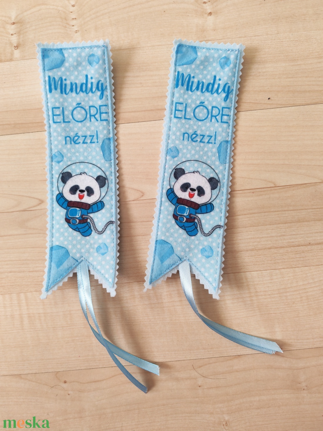 Filc könyvjelző - könyv & zene - könyvjelző - Meska.hu