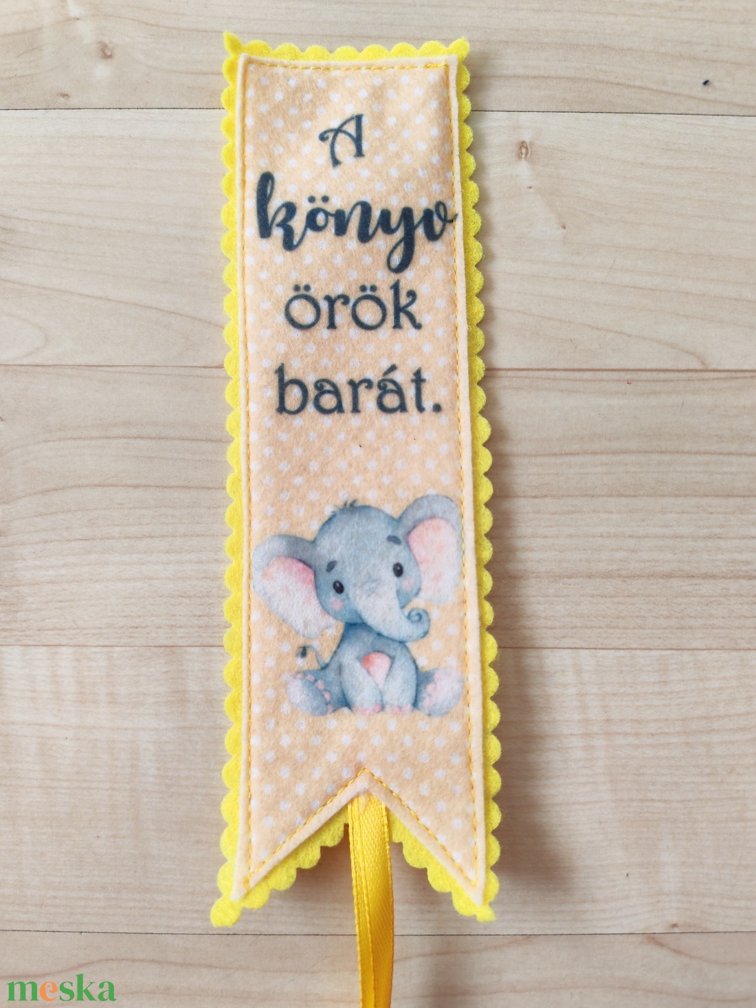 Filc könyvjelző - könyv & zene - könyvjelző - Meska.hu